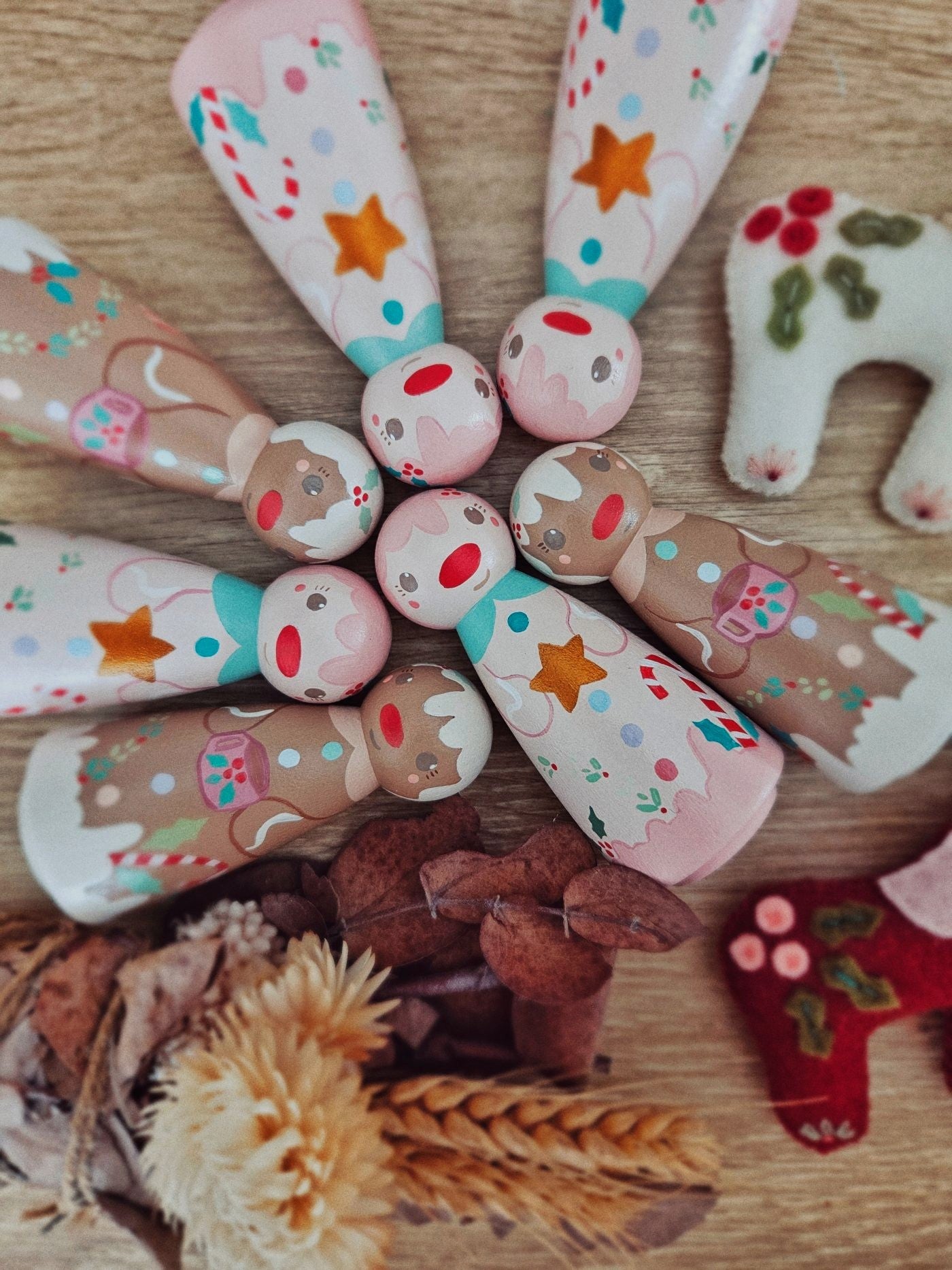 A collection of Wooden Gingerbread Men 