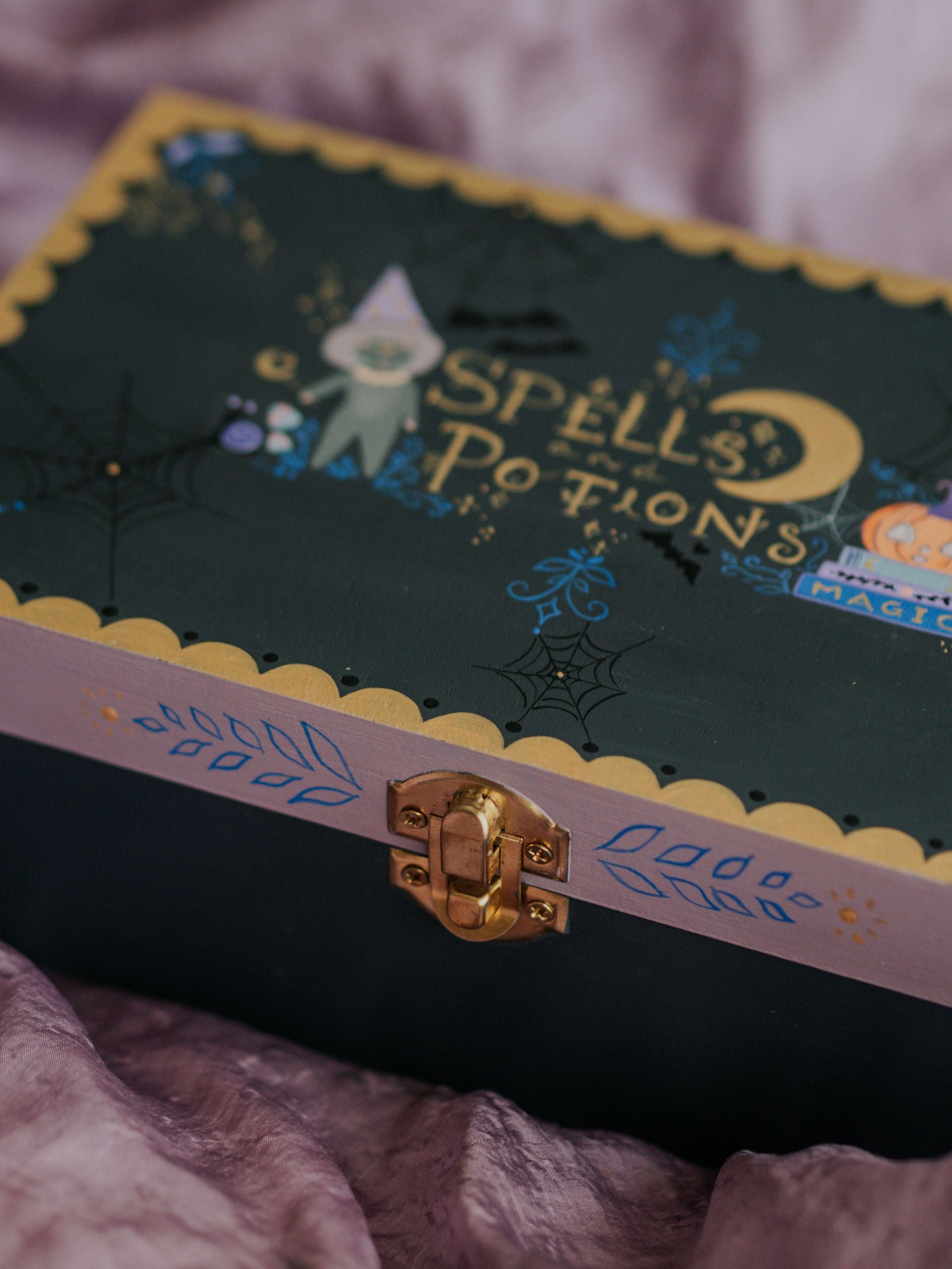 Keepsake Boxes